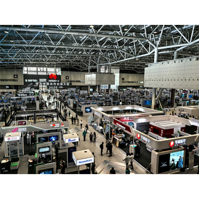 лЯ¿AIƽ̨2025Ϊйͬ